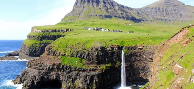 Vagar sala, Gasadalur ciemats, Mullafossur ūdenskritums