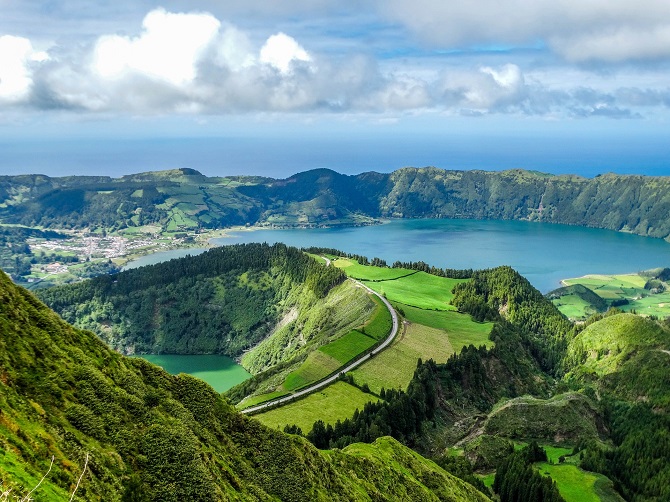 Azoru salas vulkāniskie ezeri